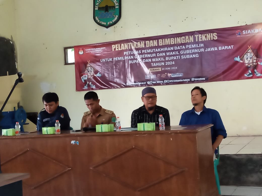 Pelantikan dan Bimbingan Teknis Petugas Pantarlih Kelurahan Dangdeur1